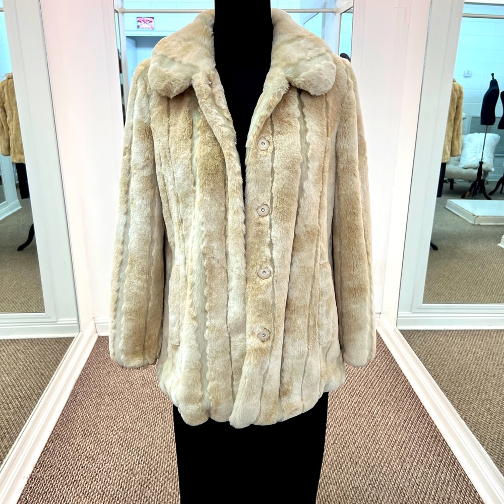 Juicy Couture Faux Fur Jacket Size Medium Cream Color